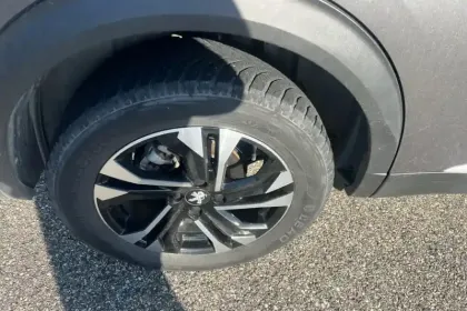 Photo 14 Peugeot 2008  PureTech 130 S&S EAT8