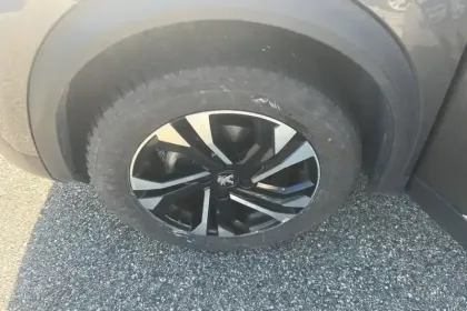 Photo 12 Peugeot 2008  PureTech 130 S&S EAT8