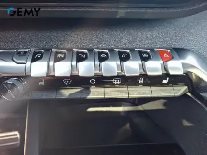 Photo 18 Peugeot 3008  Puretech 180ch S&S EAT8