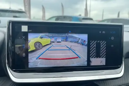 Photo 16 Peugeot 208  100 S&S BVM6