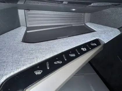 Photo 38 Peugeot 3008  Hybrid 145 e-DCS6