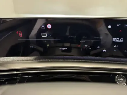 Photo 42 Peugeot 3008  Hybrid 145 e-DCS6