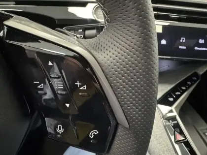 Photo 20 Peugeot 3008  Hybrid 145 e-DCS6