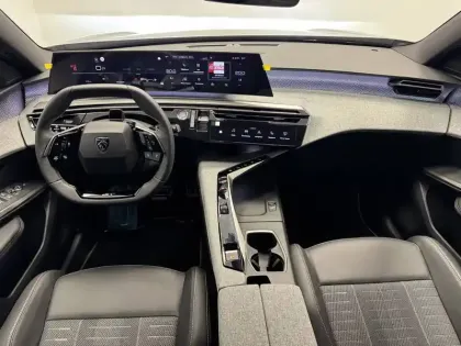 Photo 16 Peugeot 3008  Hybrid 145 e-DCS6