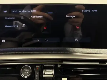 Photo 28 Peugeot 3008  Hybrid 145 e-DCS6