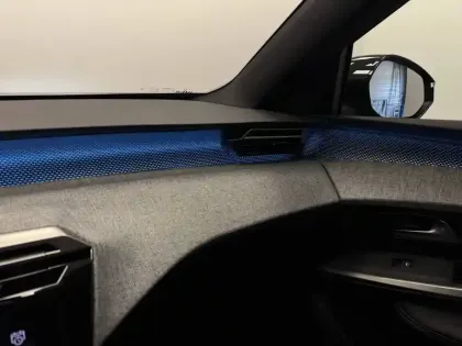 Photo 32 Peugeot 3008  Hybrid 145 e-DCS6