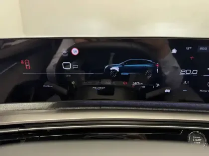 Photo 44 Peugeot 3008  Hybrid 145 e-DCS6