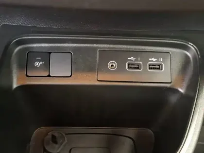 Photo 28 Renault Twingo  III SCe 65