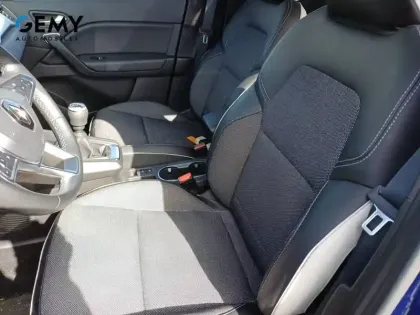 Photo 8 Renault Captur  mild hybrid 140