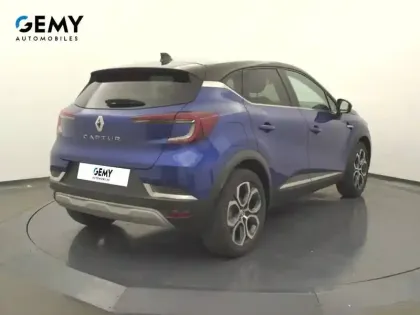 Photo 32 Renault Captur  mild hybrid 140