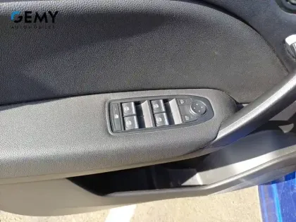 Photo 13 Renault Captur  mild hybrid 140