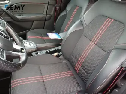 Photo 8 Renault Captur  E-Tech 145 - 21