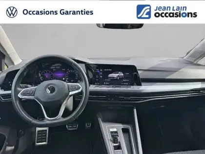 Photo 12 Volkswagen Golf  1.5 eTSI OPF 130 DSG7