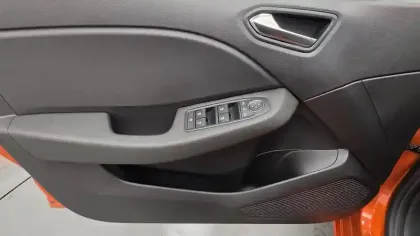 Photo 23 Renault Clio  TCe 90