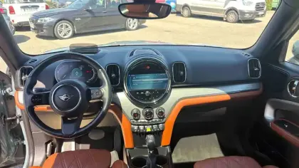 Photo 28 Mini Mini Countryman 125 - 95 ch ALL4 BVA6