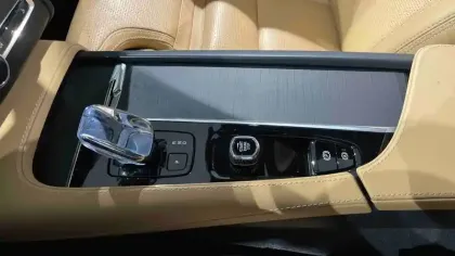 Photo 37 Volvo Xc90  T8 AWD Hybride Rechargeable 310+145 ch Geartronic 8 7pl