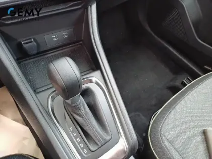 Photo 14 Renault Captur  E-Tech full hybrid 145 ch