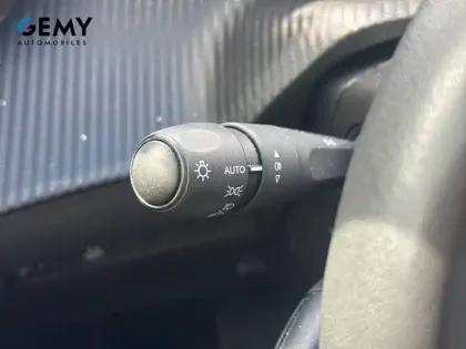 Photo 21 Peugeot 2008  Electrique 136 ch