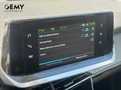 Photo 26 Peugeot 2008  Electrique 136 ch