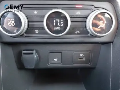 Photo 24 Dacia Jogger  Hybrid 140 5 places