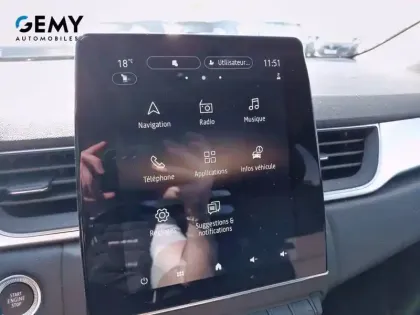 Photo 26 Renault Captur  E-Tech full hybrid 145