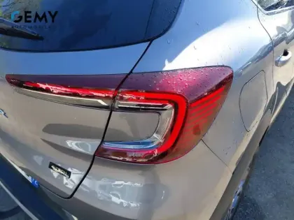 Photo 12 Renault Captur  E-Tech full hybrid 145