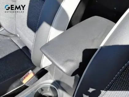 Photo 29 Renault Captur  E-Tech full hybrid 145