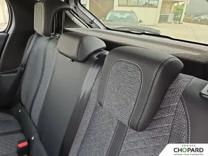 Photo 18 Peugeot 208  Hybrid 100 e-DCS6