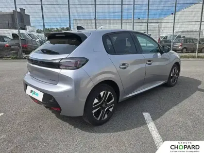 Photo 30 Peugeot 208  Hybrid 100 e-DCS6