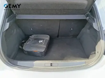 Photo 5 Peugeot 208  Electrique 50 kWh 136ch