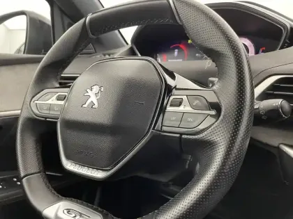 Photo 28 Peugeot 3008  Puretech 130ch S&S EAT8