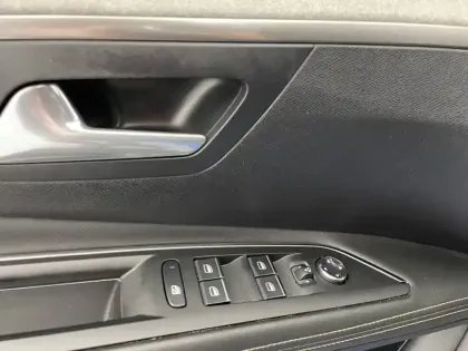 Photo 31 Peugeot 3008  Puretech 130ch S&S EAT8