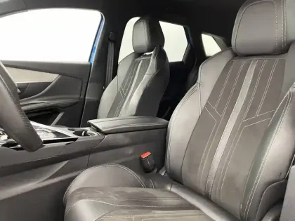 Photo 13 Peugeot 3008  Puretech 130ch S&S EAT8