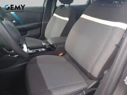 Photo 8 Citroën C4 e- 136 ch Automatique