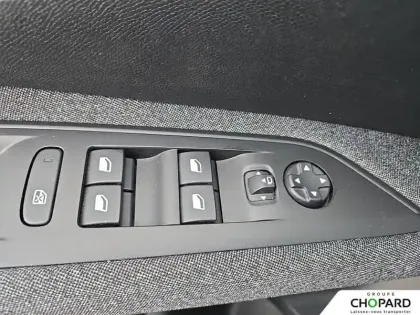 Photo 23 Peugeot 3008  Hybrid 136 e-DCS6