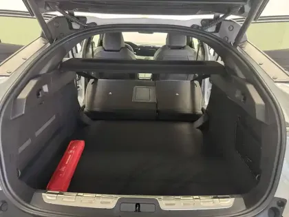 Photo 11 Peugeot 408  Hybrid 145 e-DCS6