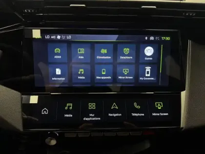 Photo 28 Peugeot 408  Hybrid 145 e-DCS6