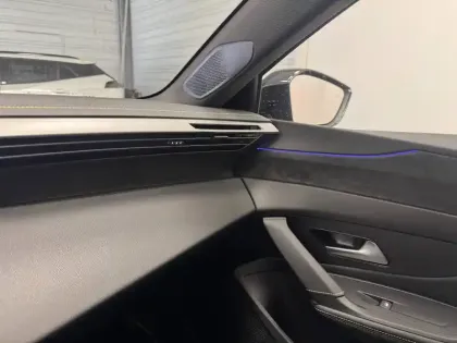 Photo 45 Peugeot 408  Hybrid 145 e-DCS6