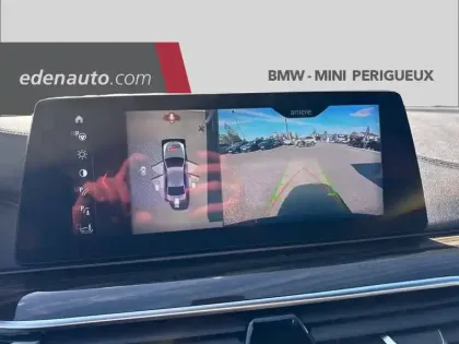 Photo 10 BMW Serie 5 520d xDrive 190 ch BVA8