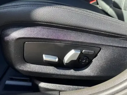 Photo 23 BMW Serie 5 520d xDrive 190 ch BVA8