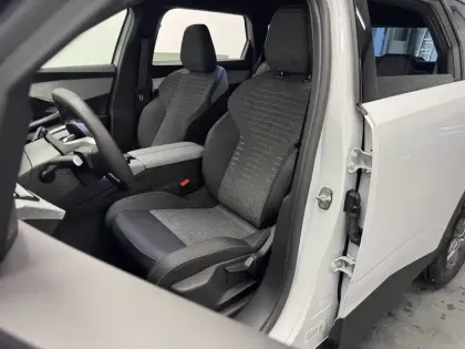 Photo 21 Peugeot 5008  Hybrid 145 ch e-DCS6