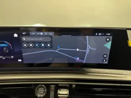 Photo 31 Peugeot 5008  Hybrid 145 ch e-DCS6