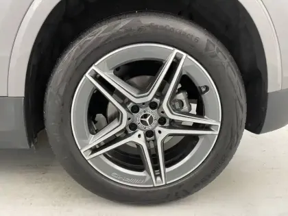 Photo 16 Mercedes GLA  180 7G-DCT