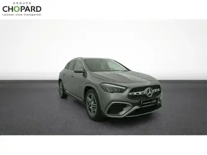Photo 11 Mercedes GLA  180 7G-DCT