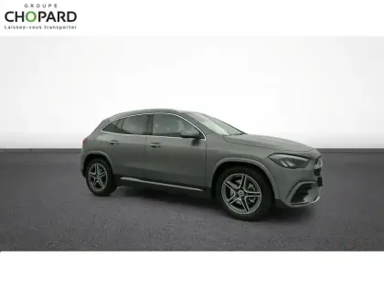Photo 10 Mercedes GLA  180 7G-DCT