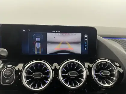 Photo 25 Mercedes GLA  180 7G-DCT