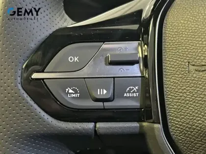 Photo 13 Peugeot 408  Electrique 58 kWh 210 ch