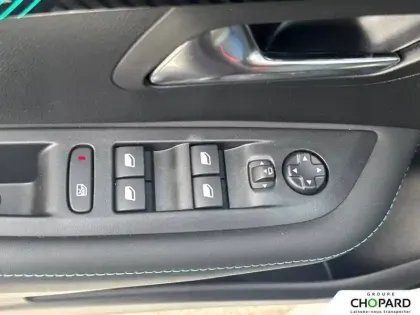 Photo 23 Peugeot 208  PureTech 100 S&S BVM6