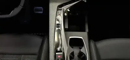 Photo 27 Peugeot 3008  Plug-in Hybrid 225 e-DCS7