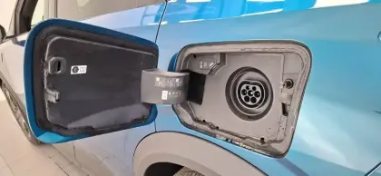 Photo 17 Peugeot 3008  Plug-in Hybrid 225 e-DCS7